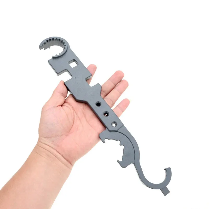 Saker Outdoor Multifunction Removal Tool Nut Wrench